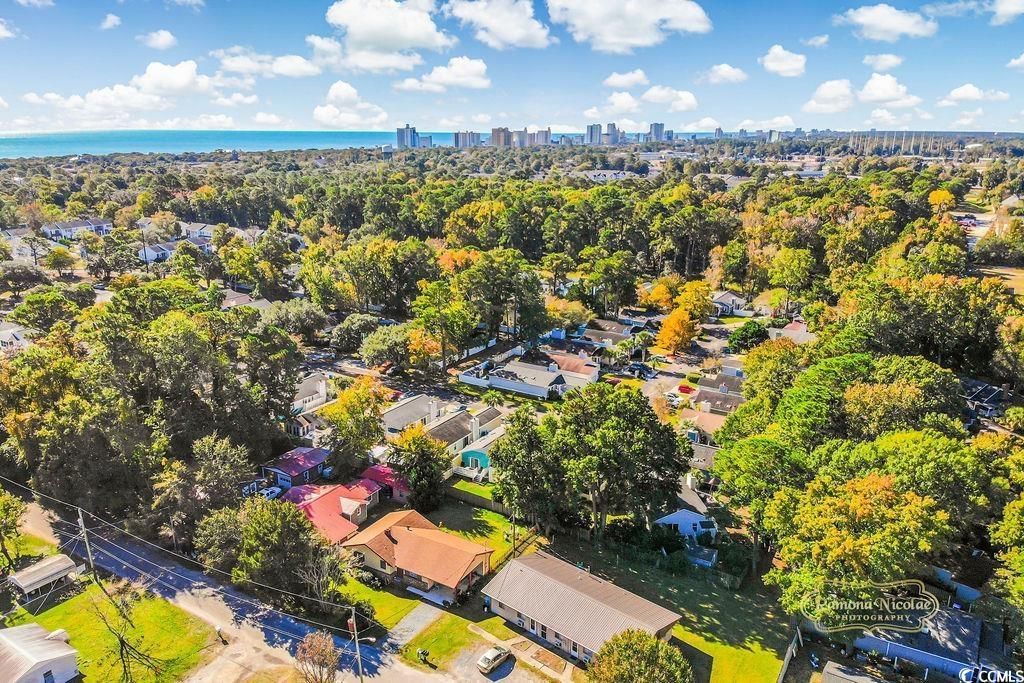 818 Bay St. Photo 20