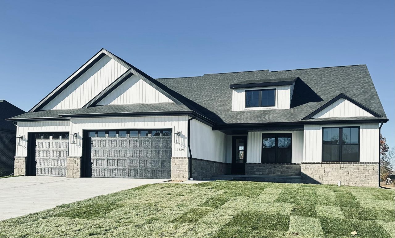 16420 Sleepy Hollow Drive, Fenton, MI 48430 Main Photo