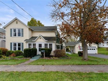22 Franklin Street, Phelps, NY 14532