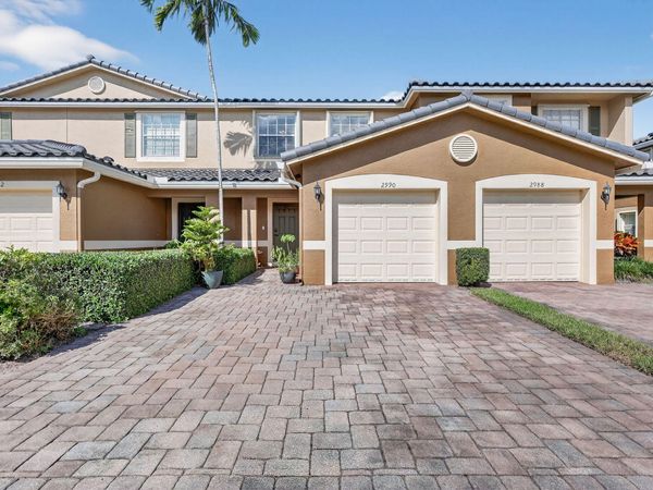 2990 SE Lexington Lakes Drive, Stuart, FL 34994