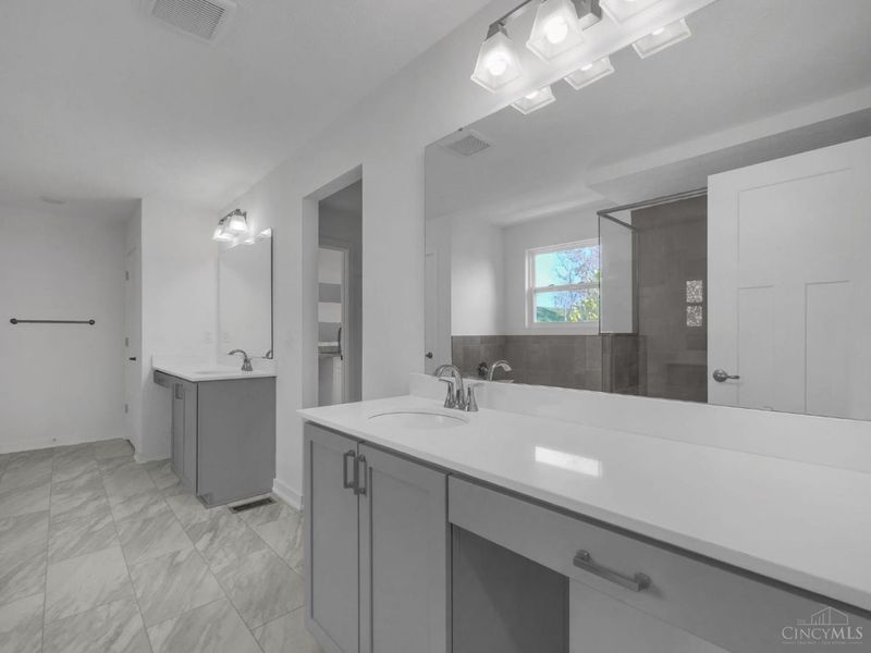 8705 Quietwood Lane, Miami Twp, OH 45002 Photo 23