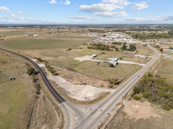 5815 FM 920 , Weatherford, TX 76088