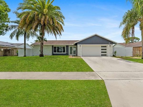 112 Parkwood Drive, Royal Palm Beach, FL 33411