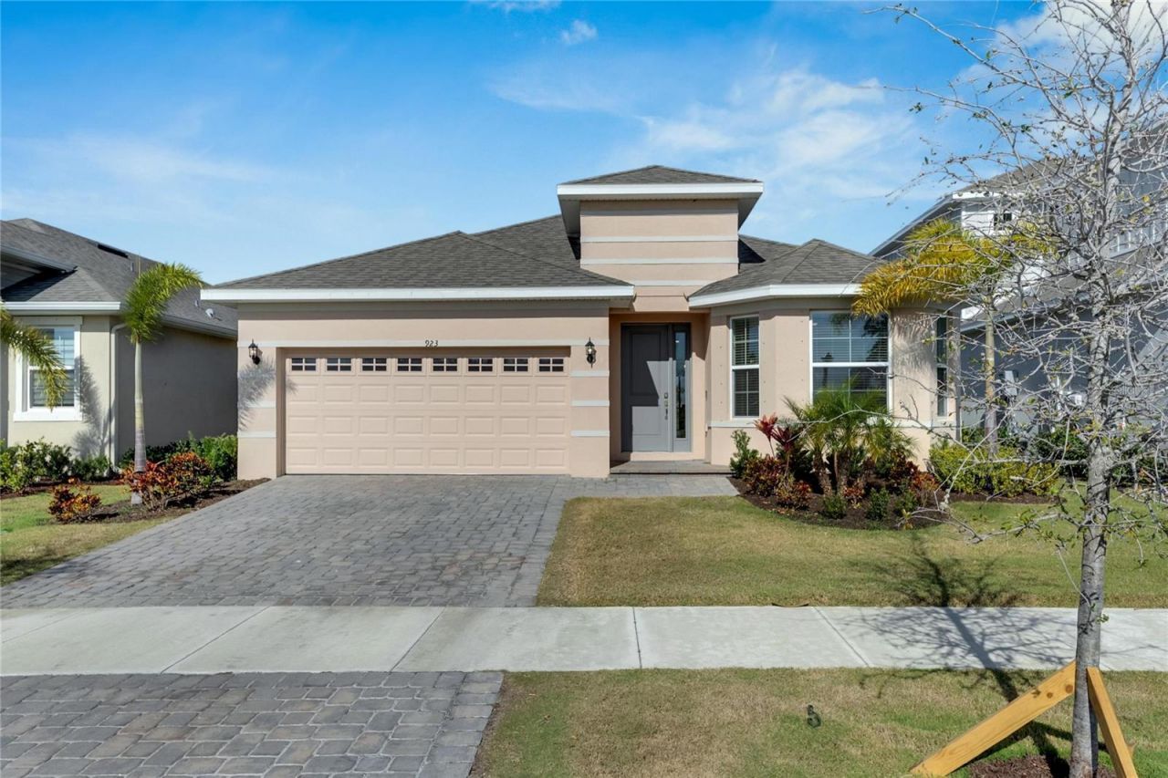923 Signet Drive, Apollo Beach, FL 33572 Main Photo