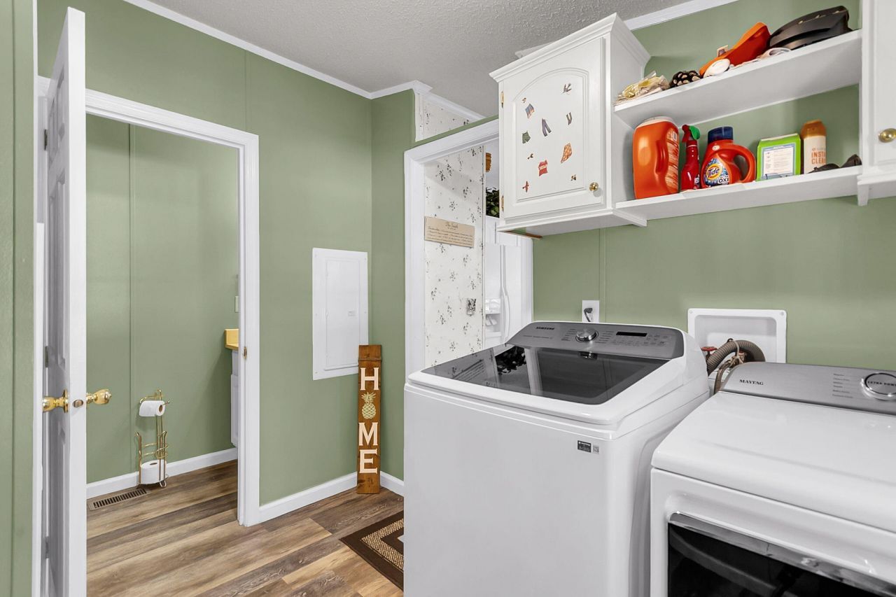 408 Treeline Drive Photo 21