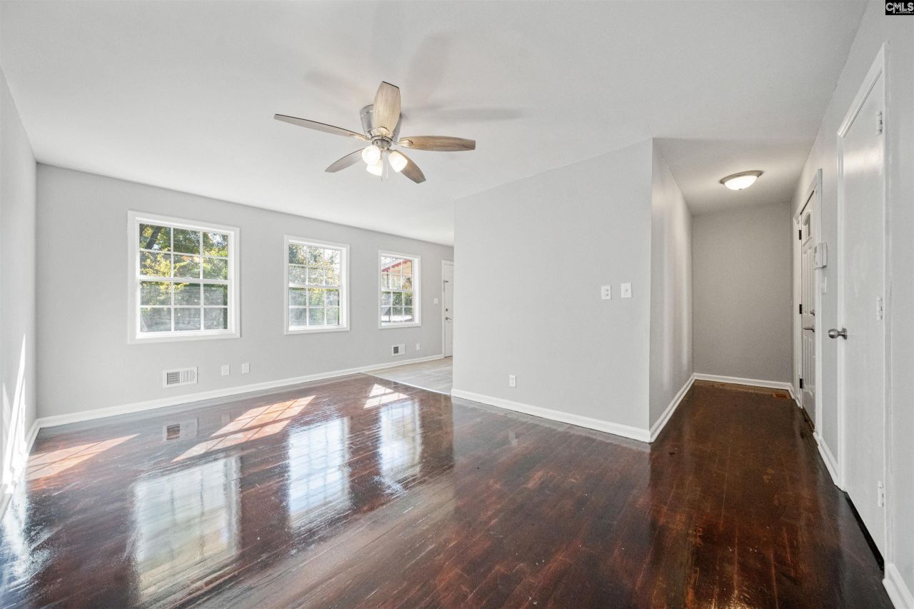 6913 Carmel Street Photo 7