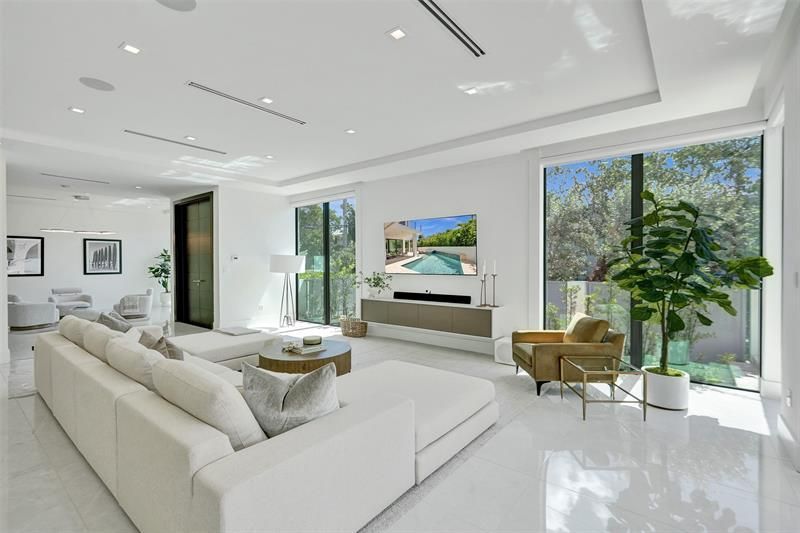 1111 SE 9th Avenue, Fort Lauderdale, FL 33316 Photo