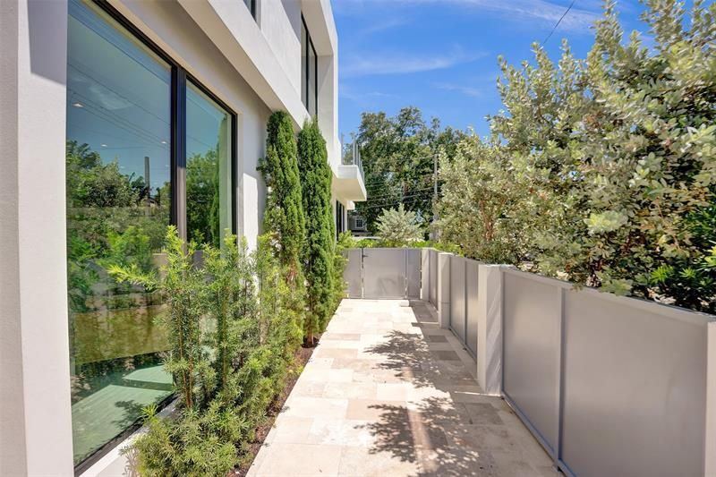 1111 SE 9th Avenue, Fort Lauderdale, FL 33316 Photo