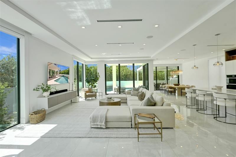 1111 SE 9th Avenue, Fort Lauderdale, FL 33316 Photo