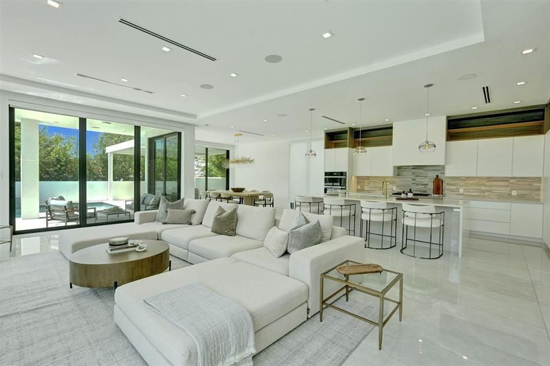 1111 SE 9th Avenue, Fort Lauderdale, FL 33316 Photo