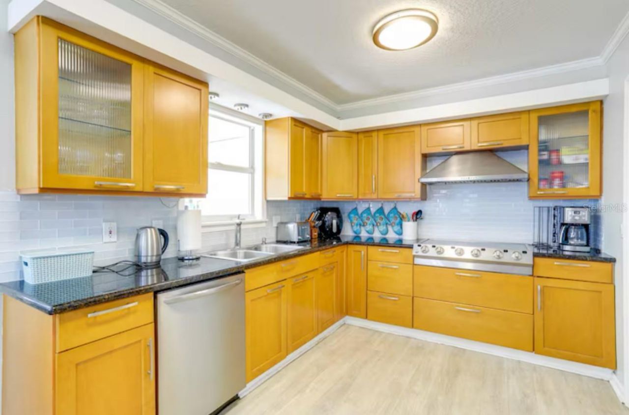 11204 126th Avenue, Largo, FL 33778 Photo