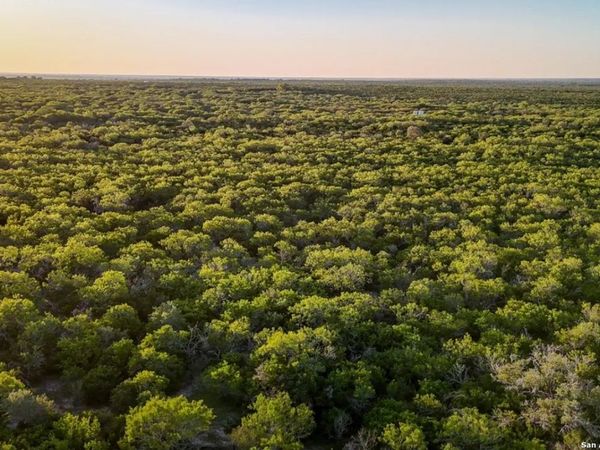 000 County Line Rd # 120, Beeville, TX 78102