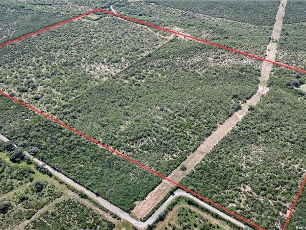 000 County Line Rd # 120, Beeville, TX 78102