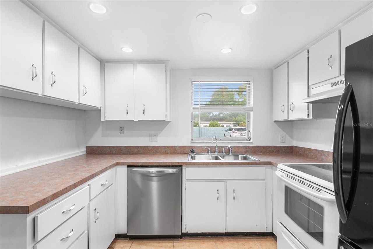 555 62nd Street S, Unit 101, Saint Petersburg, FL 33707 Photo