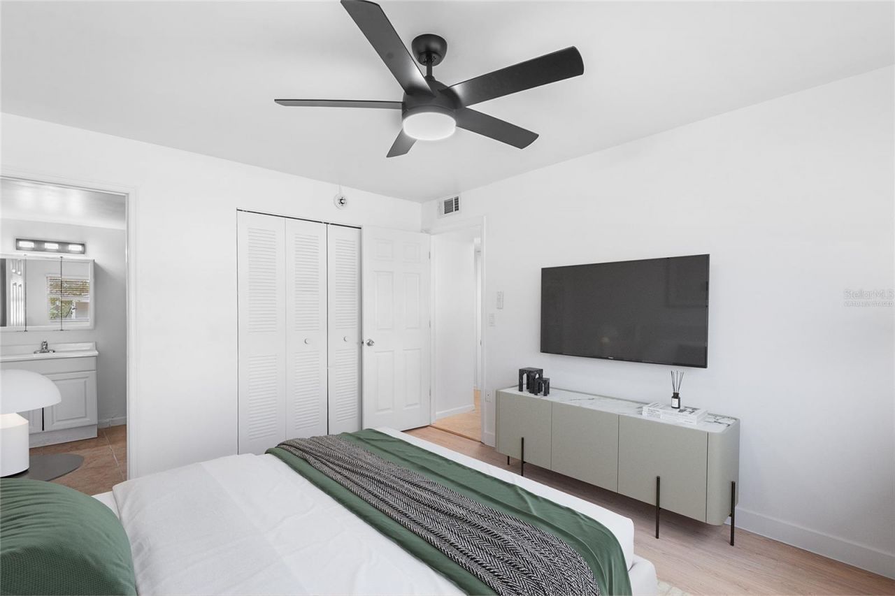 555 62nd Street S, Unit 101, Saint Petersburg, FL 33707 Photo