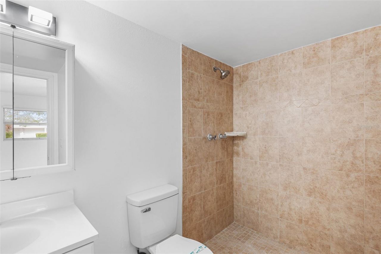 555 62nd Street S, Unit 101, Saint Petersburg, FL 33707 Photo