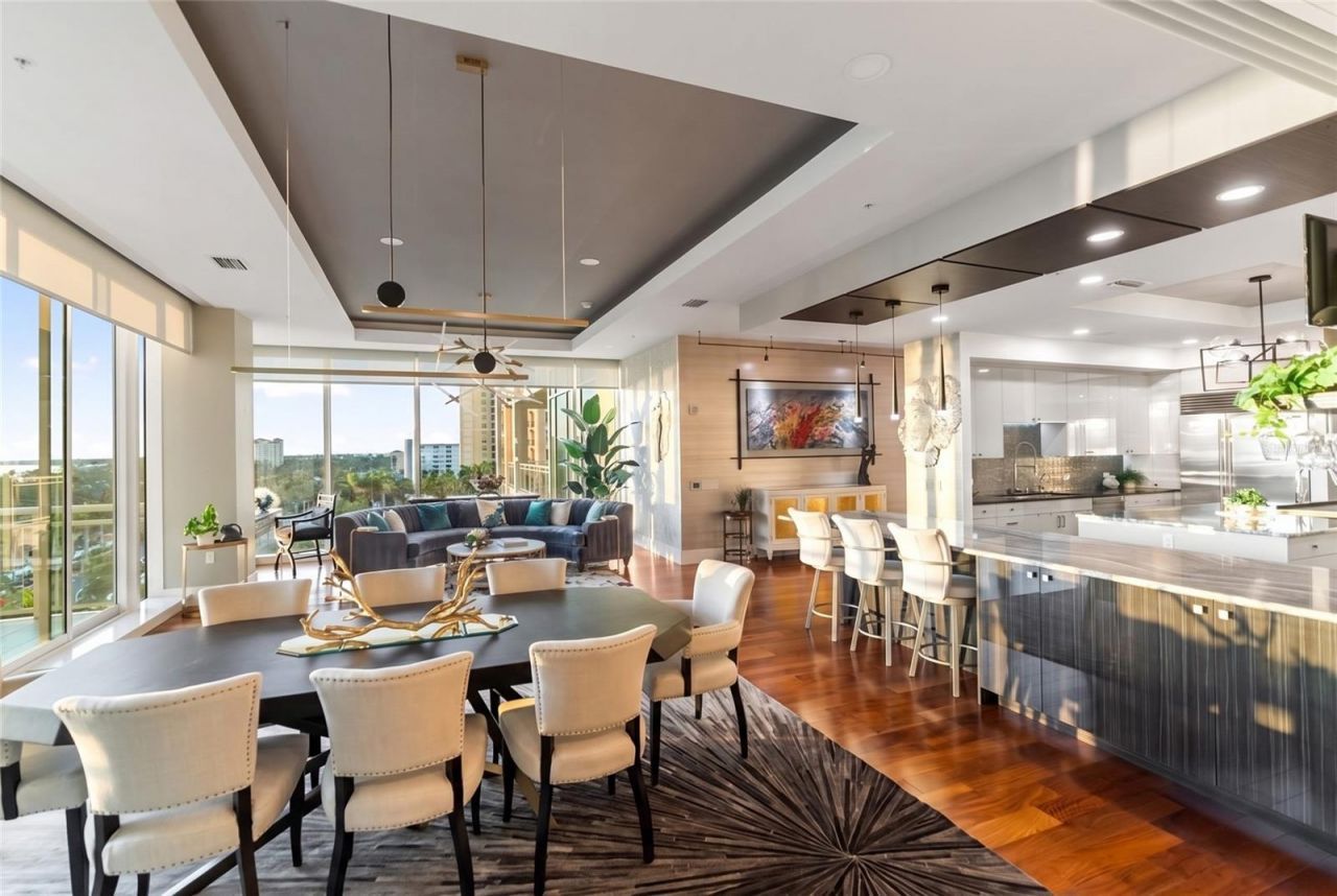 540 N Tamiami Trail, Unit 702, Sarasota, FL 34236 Photo