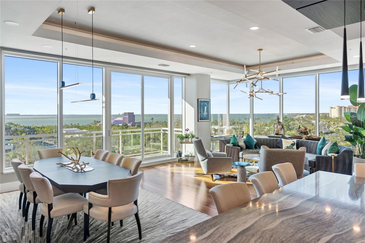 540 N Tamiami Trail, Unit 702, Sarasota, FL 34236 Photo