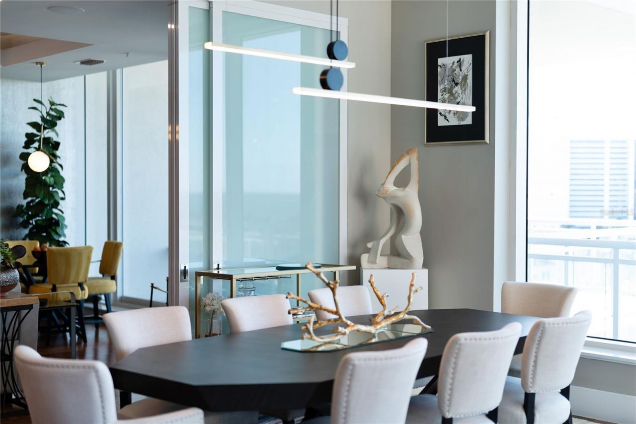 540 N Tamiami Trail, Unit 702, Sarasota, FL 34236 Photo