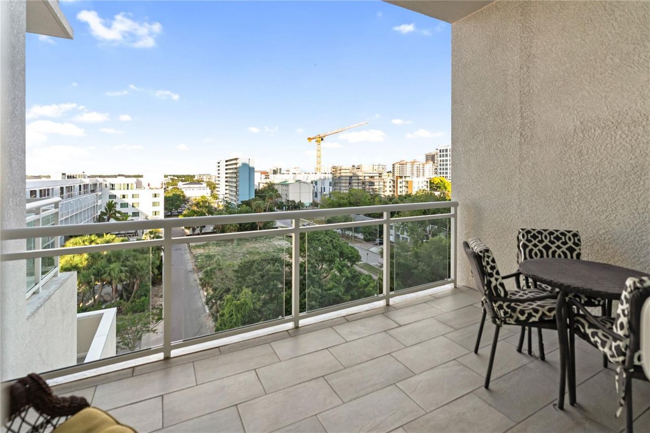 540 N Tamiami Trail, Unit 702, Sarasota, FL 34236 Photo