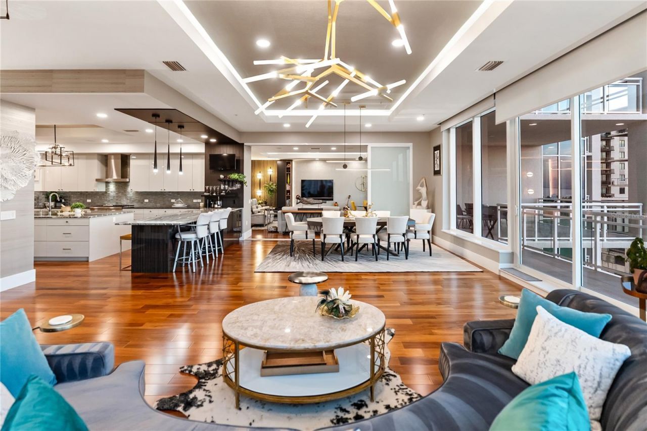 540 N Tamiami Trail, Unit 702, Sarasota, FL 34236 Photo