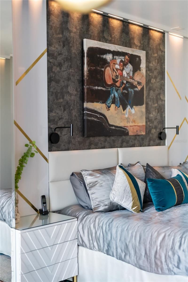 540 N Tamiami Trail, Unit 702, Sarasota, FL 34236 Photo