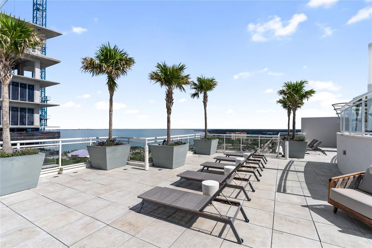 540 N Tamiami Trail, Unit 702, Sarasota, FL 34236 Photo