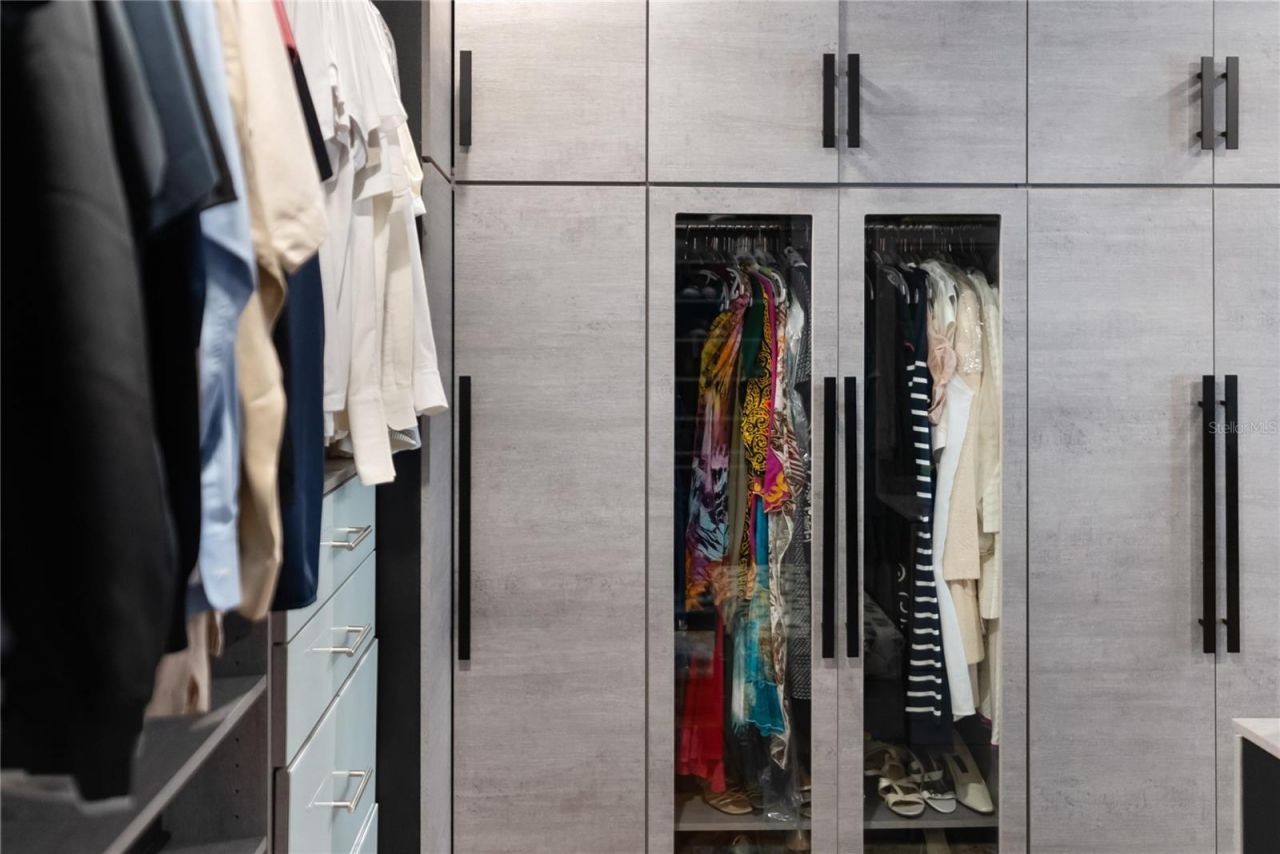 540 N Tamiami Trail, Unit 702, Sarasota, FL 34236 Photo