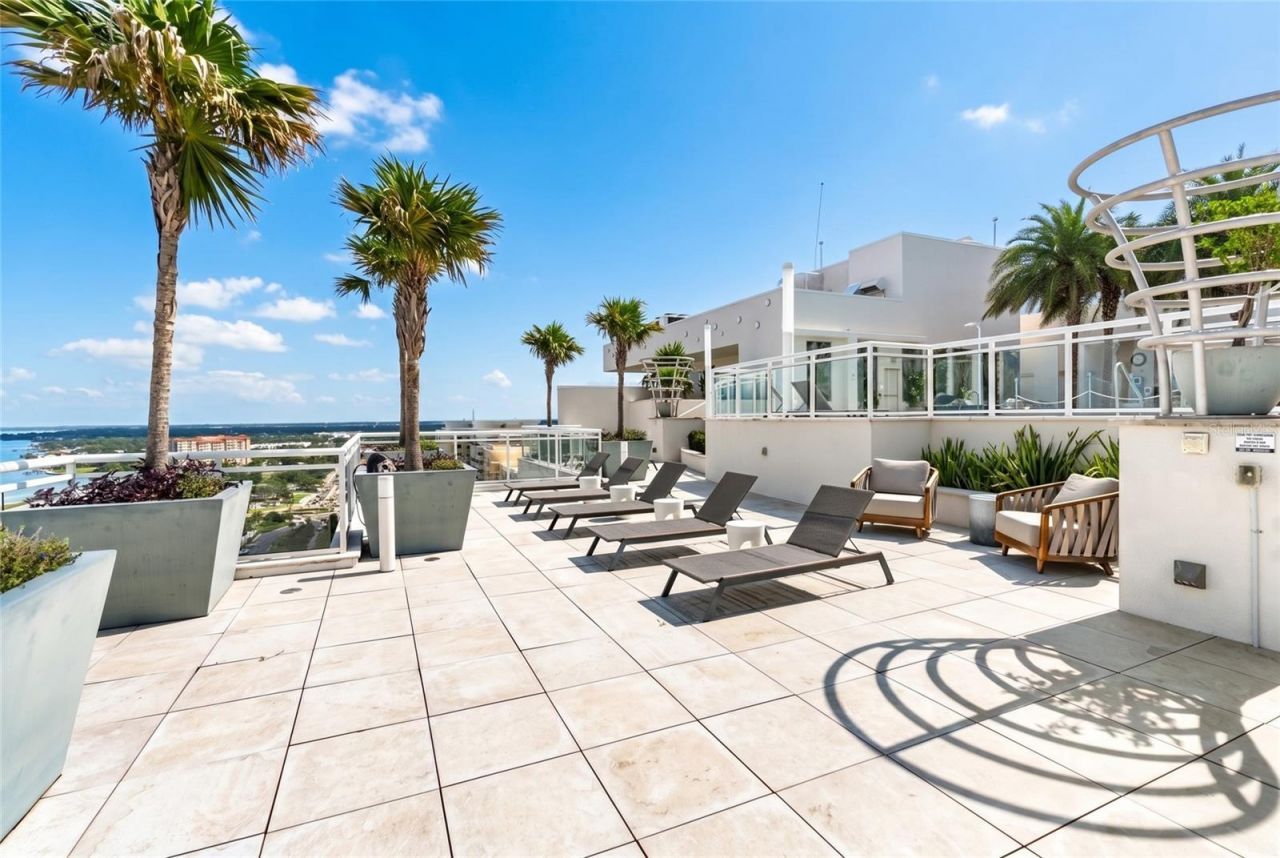 540 N Tamiami Trail, Unit 702, Sarasota, FL 34236 Photo
