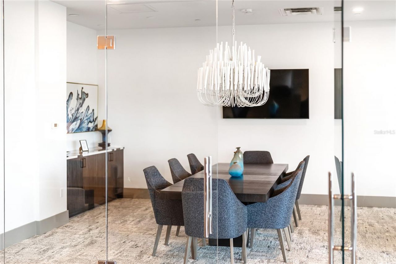 540 N Tamiami Trail, Unit 702, Sarasota, FL 34236 Photo