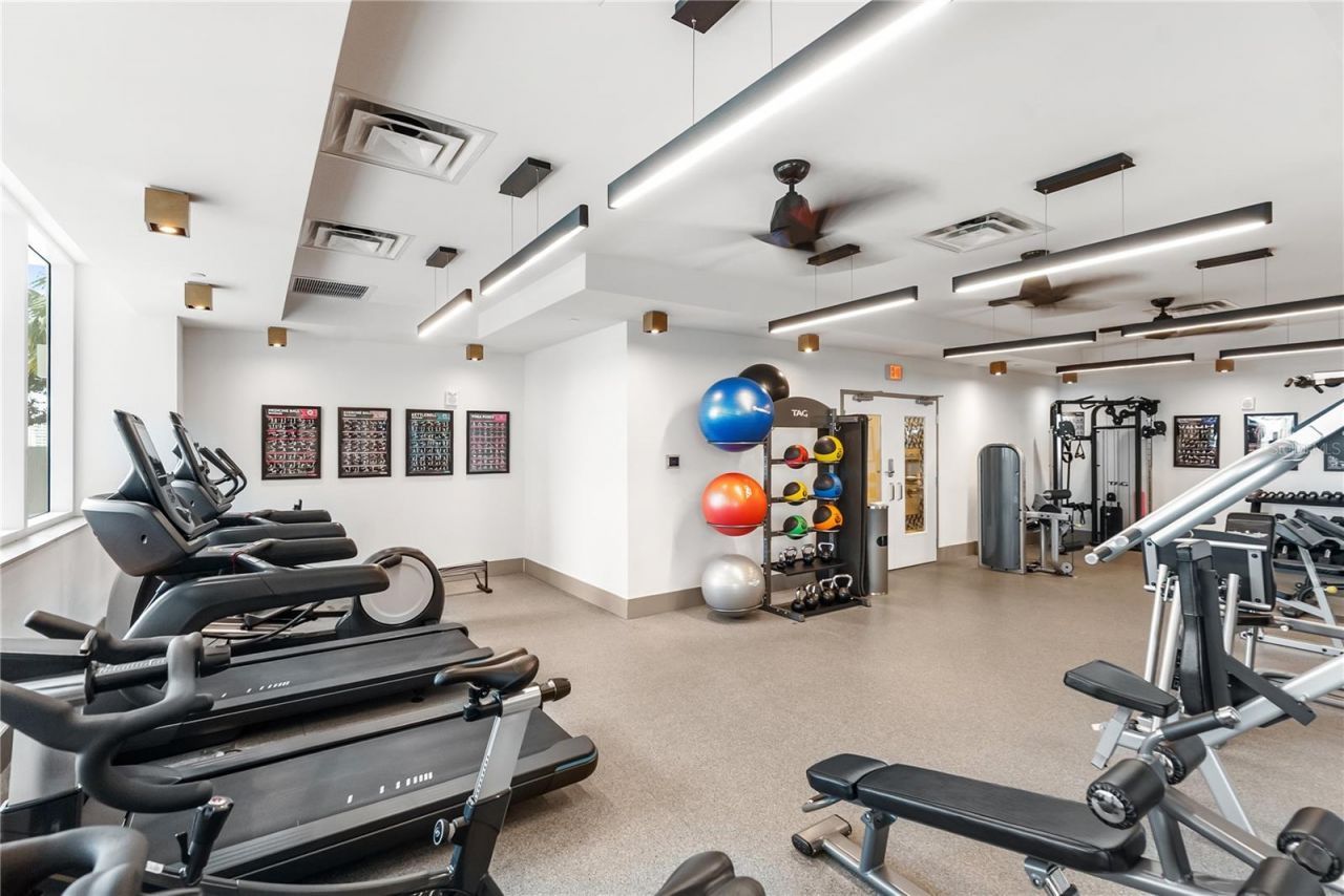 540 N Tamiami Trail, Unit 702, Sarasota, FL 34236 Photo