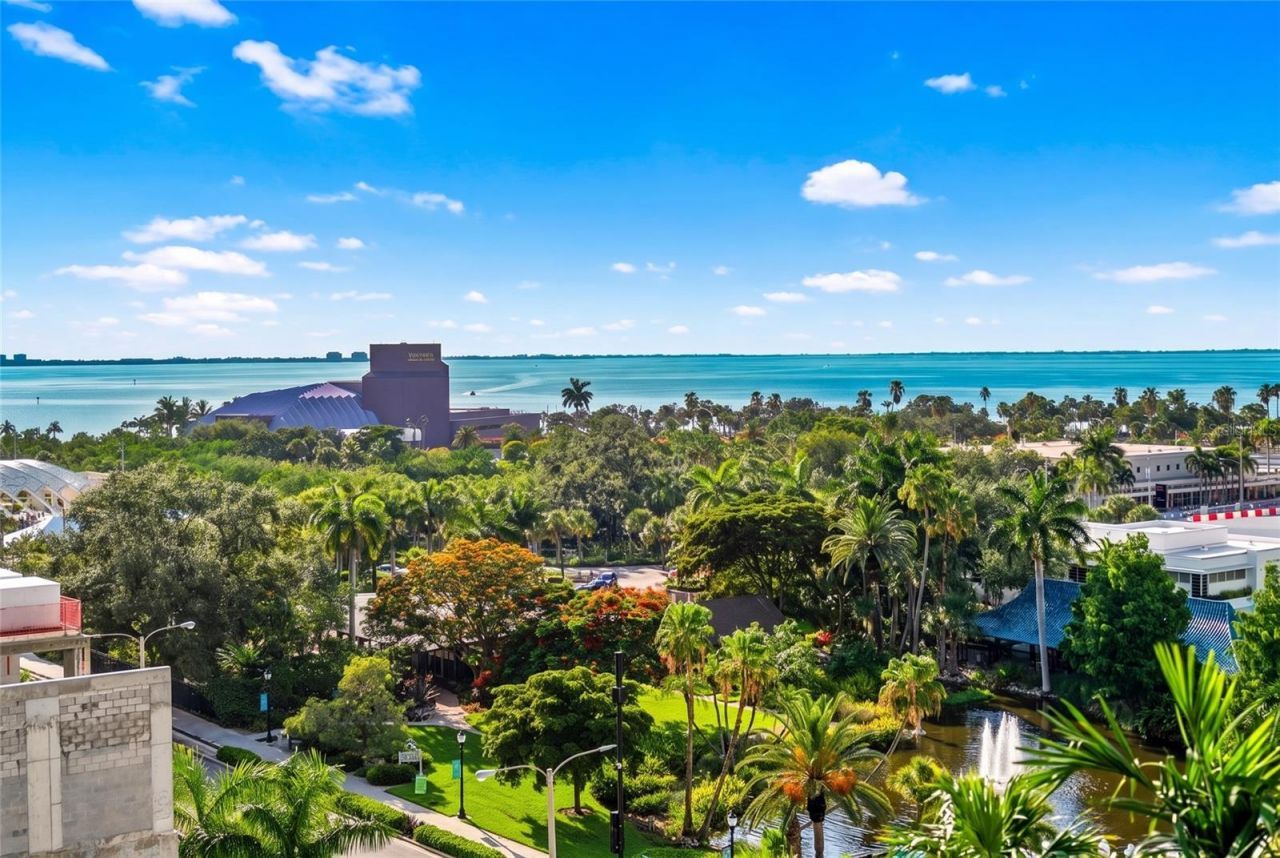 540 N Tamiami Trail, Unit 702, Sarasota, FL 34236 Photo