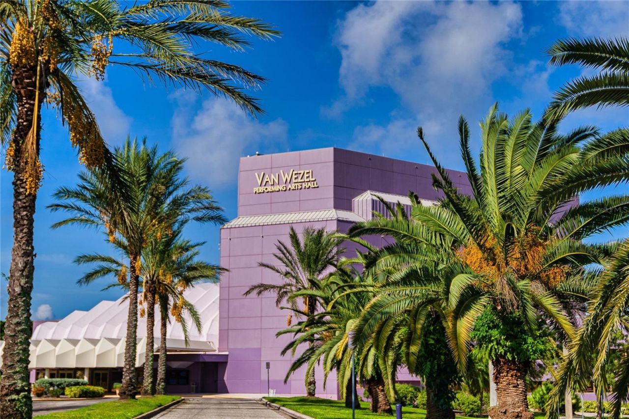 540 N Tamiami Trail, Unit 702, Sarasota, FL 34236 Photo