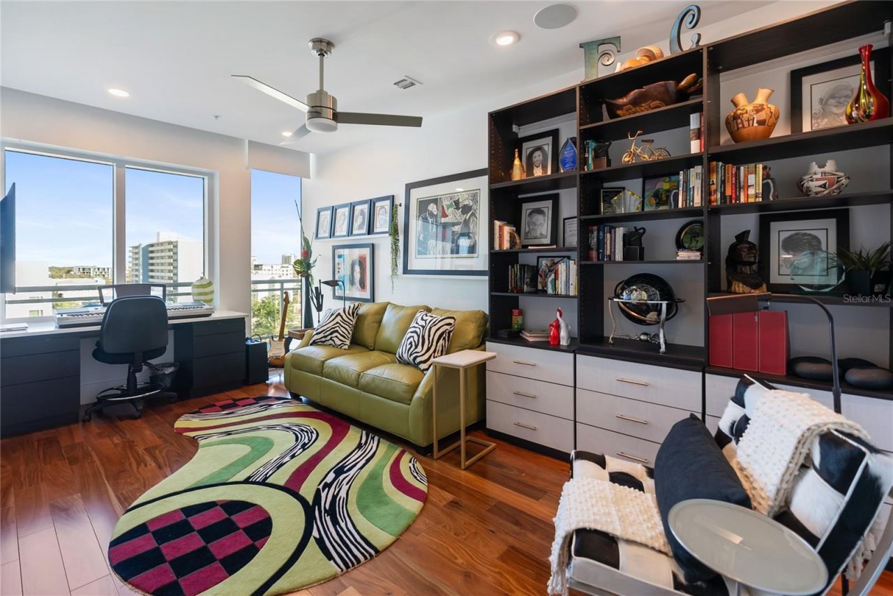 540 N Tamiami Trail, Unit 702, Sarasota, FL 34236 Photo