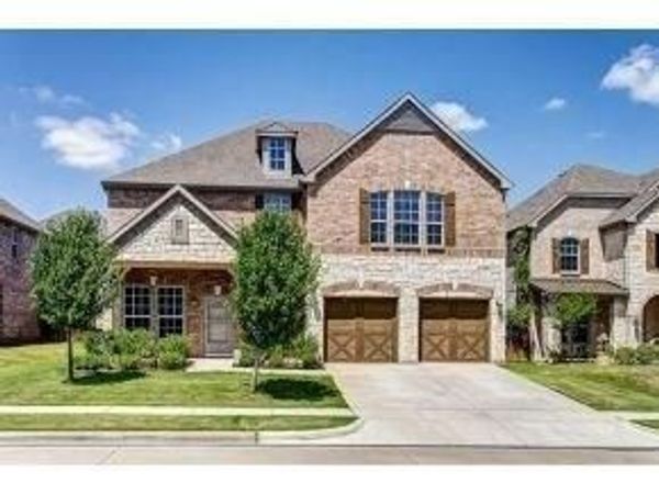 305 Moonlight Drive, Euless, TX 76039