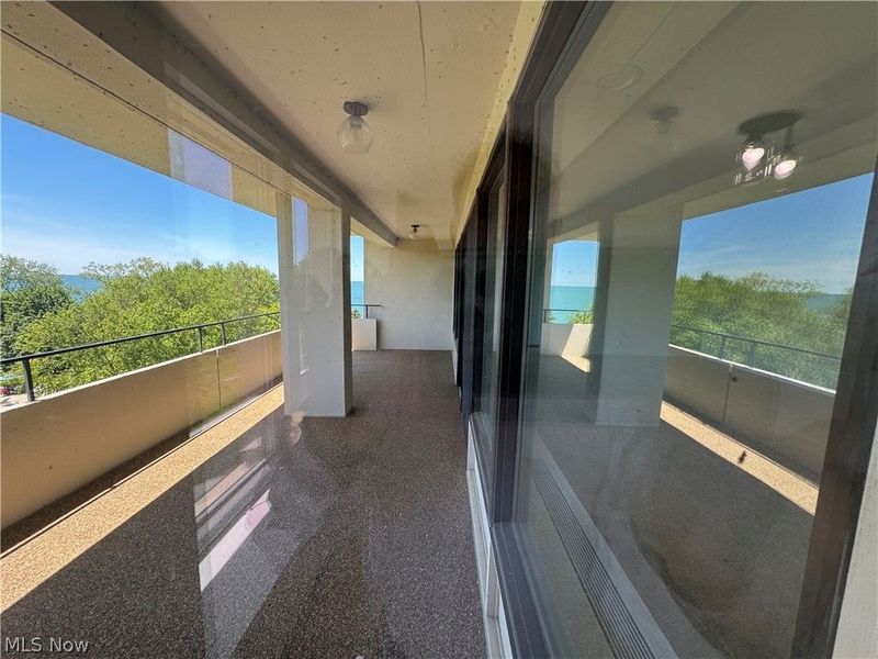 2 Bratenahl Place, Unit 2D, Bratenahl, OH 44108 Photo 16