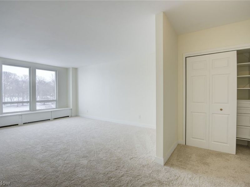 2 Bratenahl Place, Unit 2D, Bratenahl, OH 44108 Photo 19