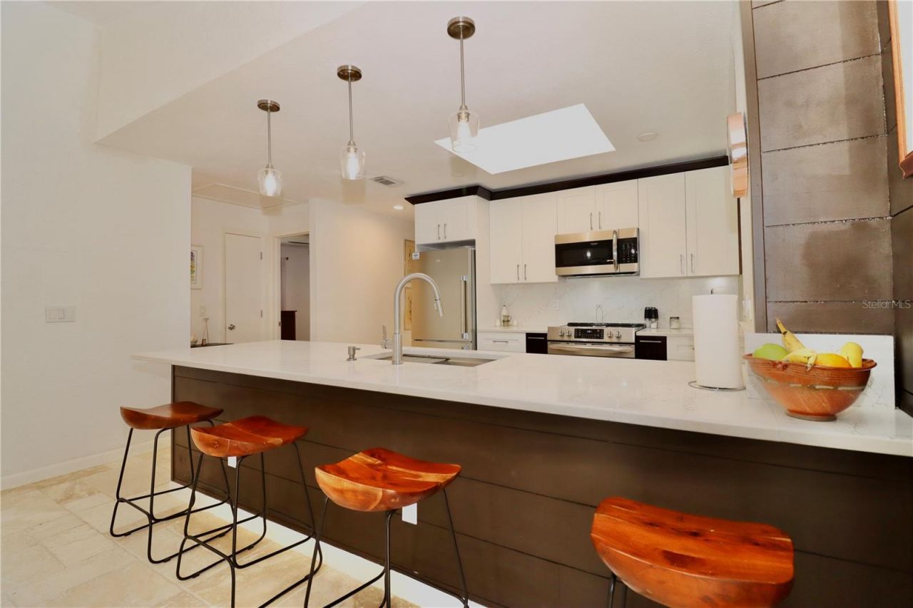 9200 Walsingham Road, Largo, FL 33773 Photo