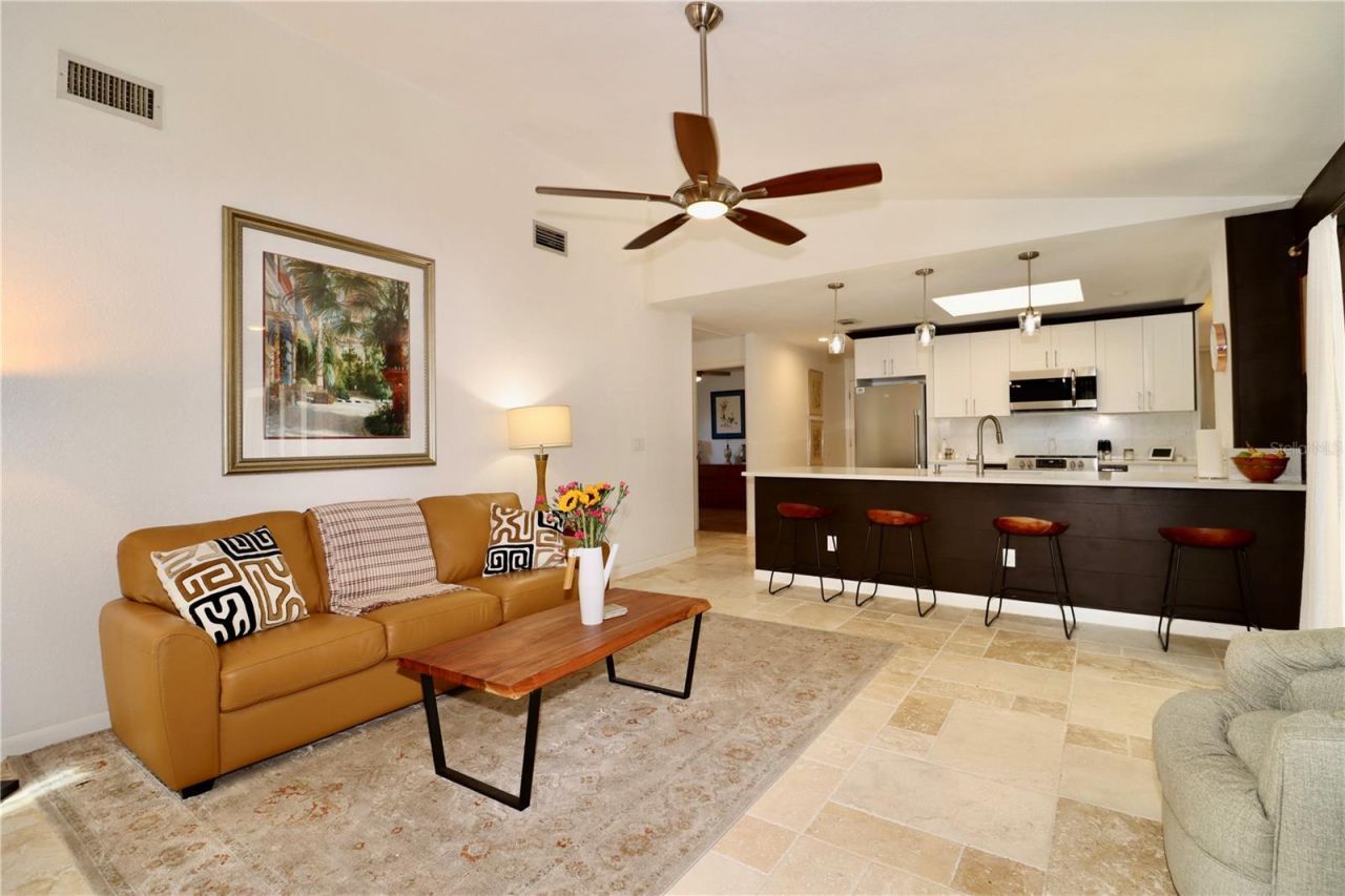 9200 Walsingham Road, Largo, FL 33773 Photo