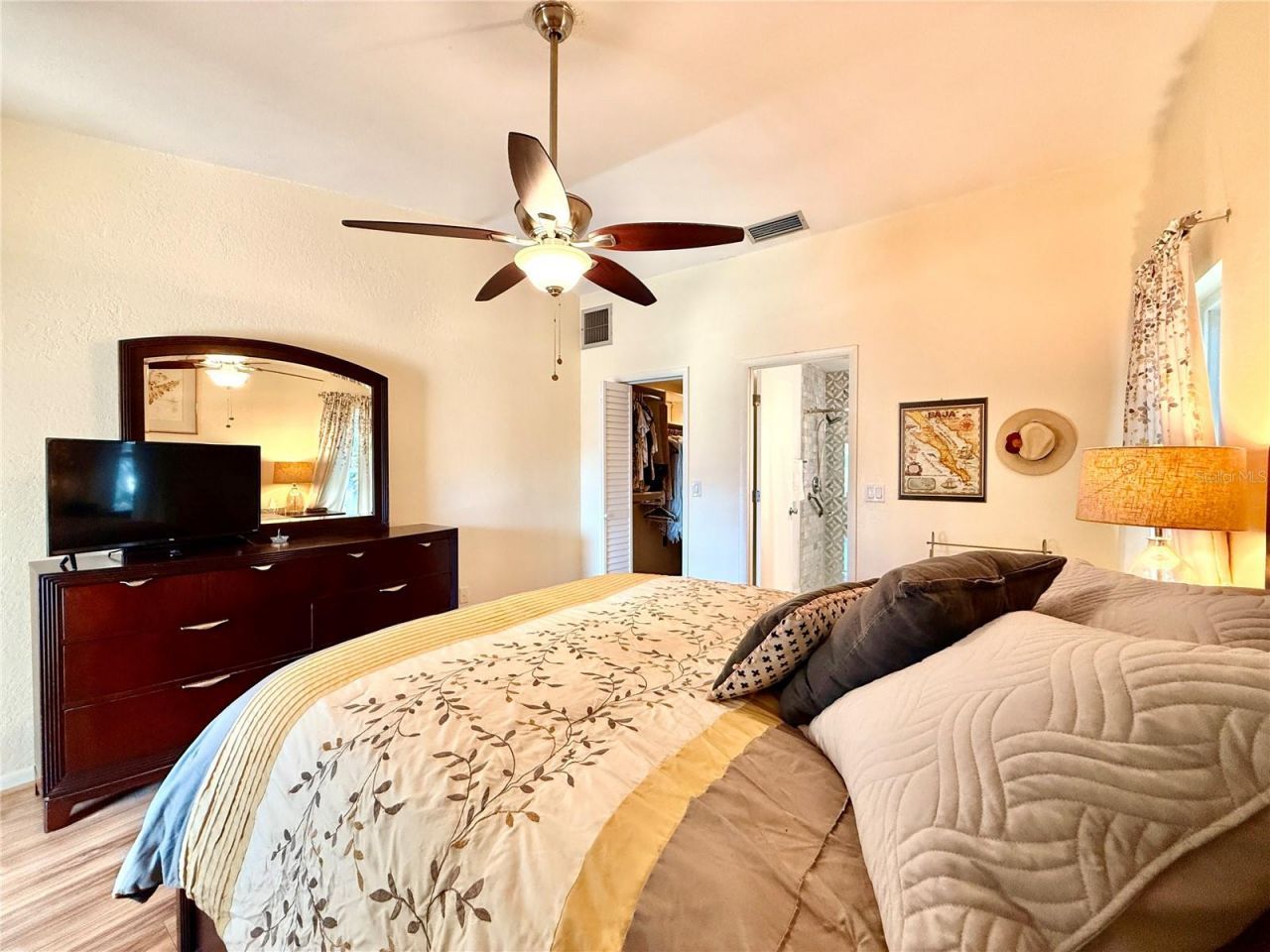 9200 Walsingham Road, Largo, FL 33773 Photo