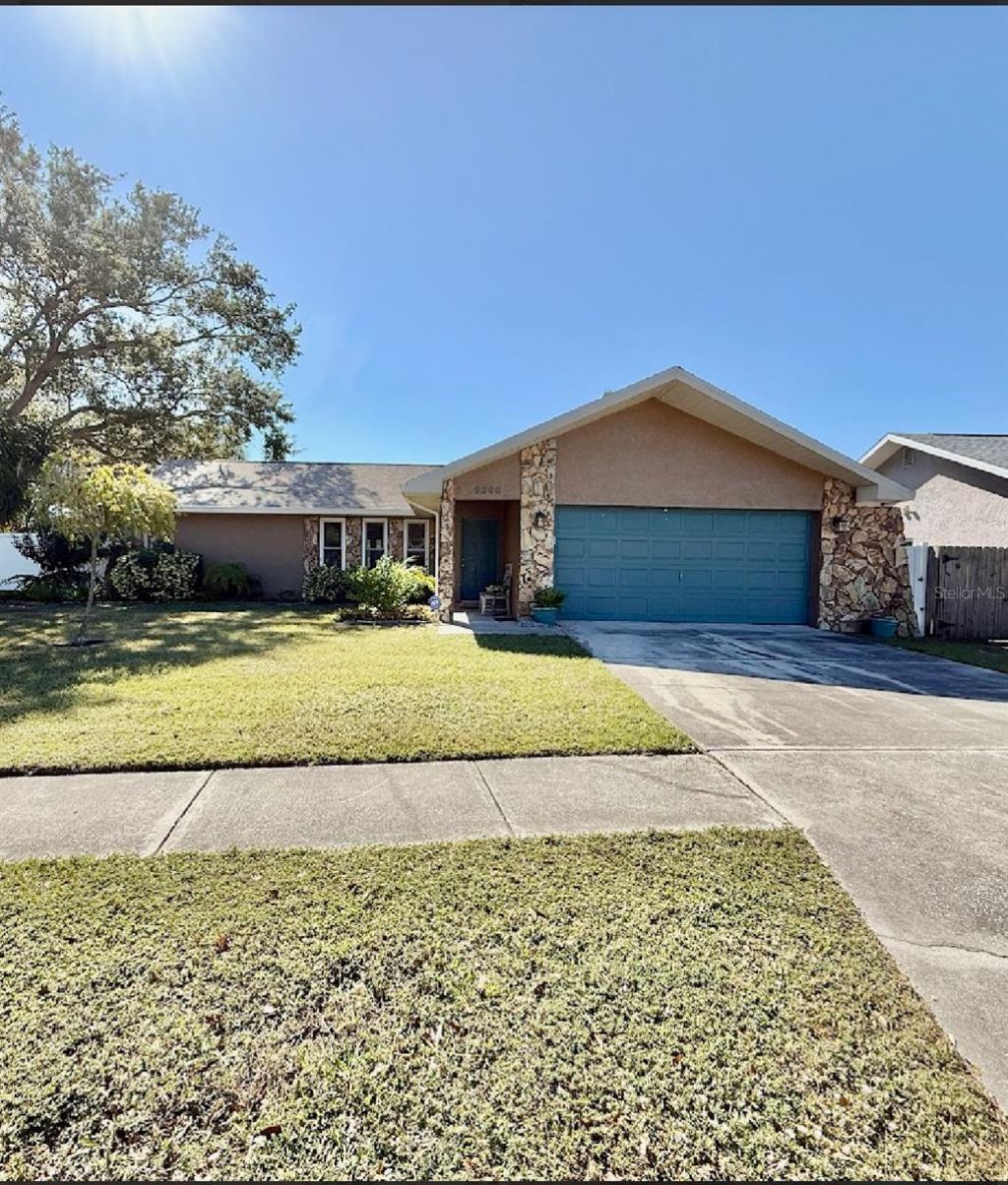 9200 Walsingham Road, Largo, FL 33773 Photo