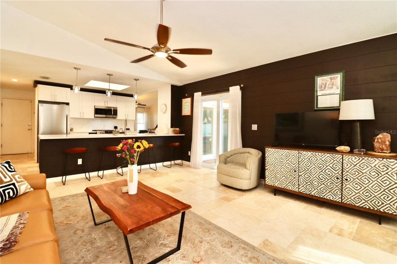 9200 Walsingham Road, Largo, FL 33773 Photo