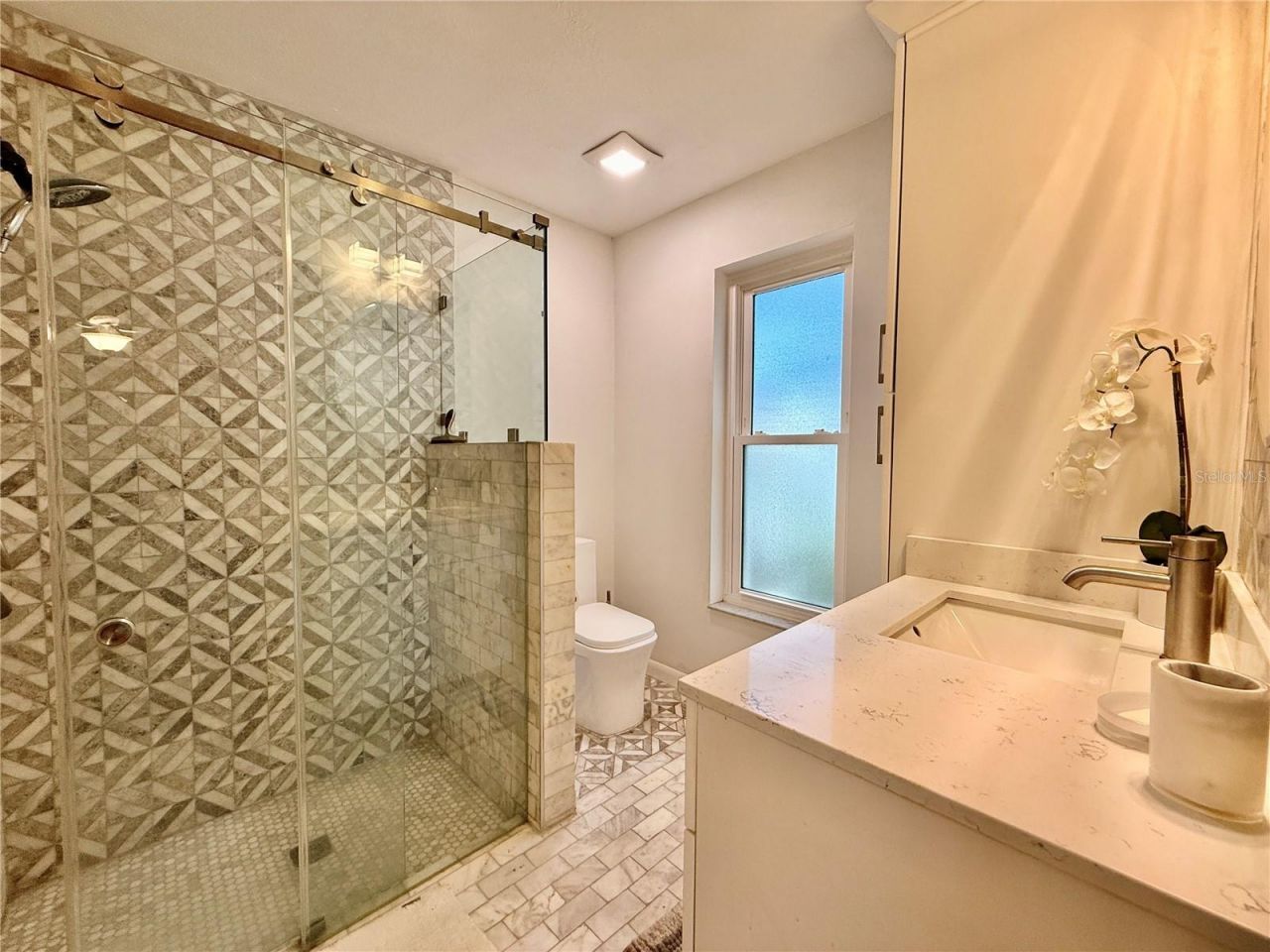 9200 Walsingham Road, Largo, FL 33773 Photo