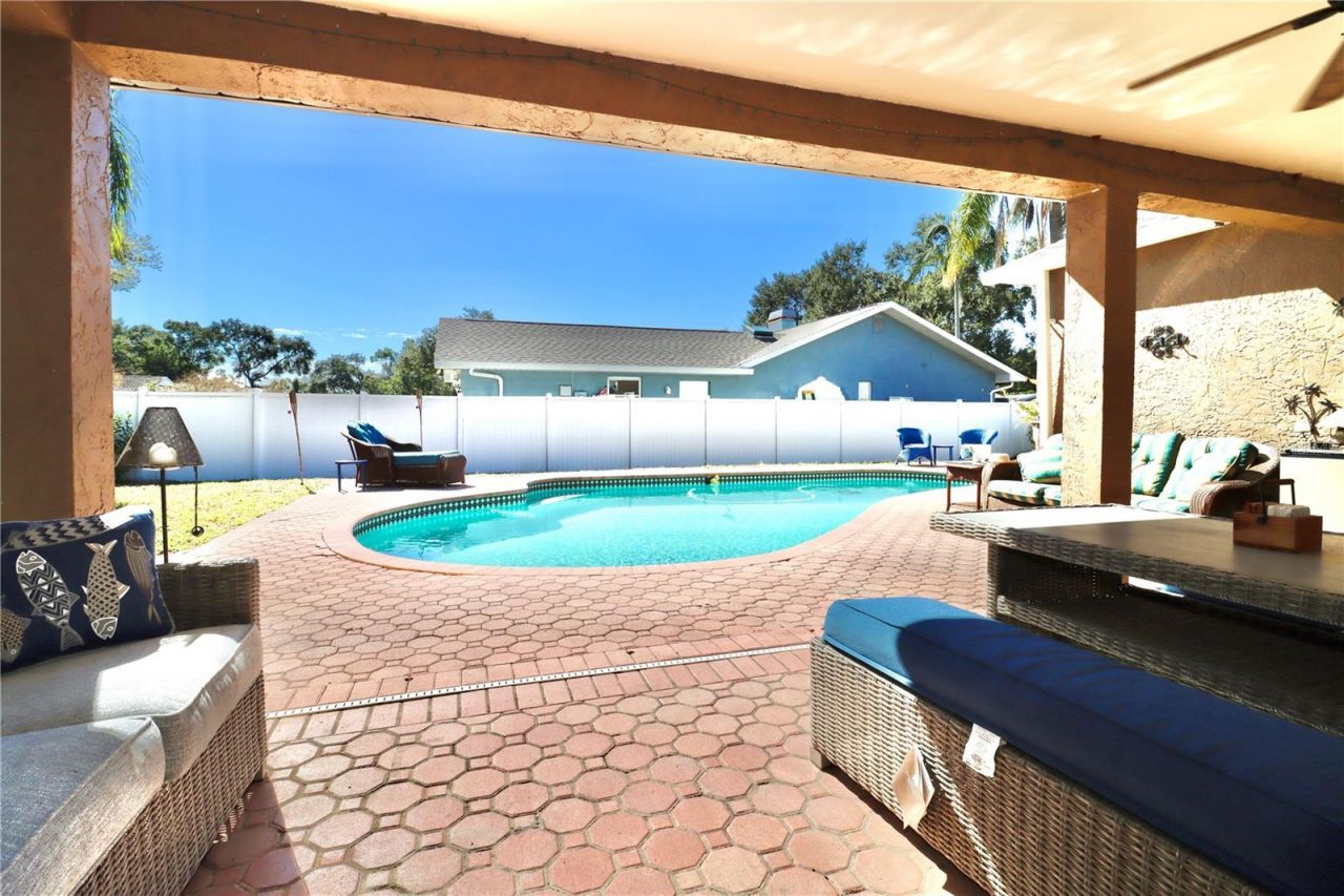 9200 Walsingham Road, Largo, FL 33773 Photo