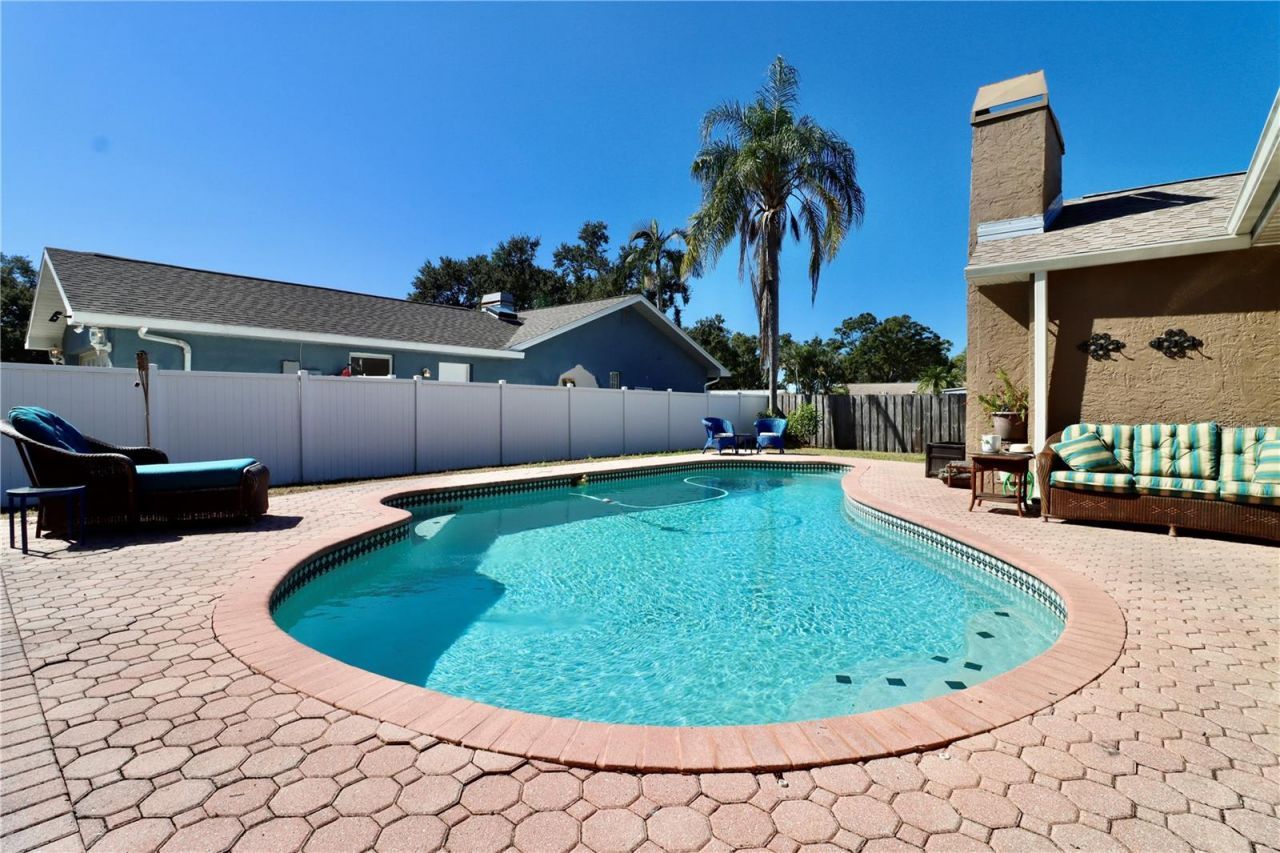 9200 Walsingham Road, Largo, FL 33773 Photo