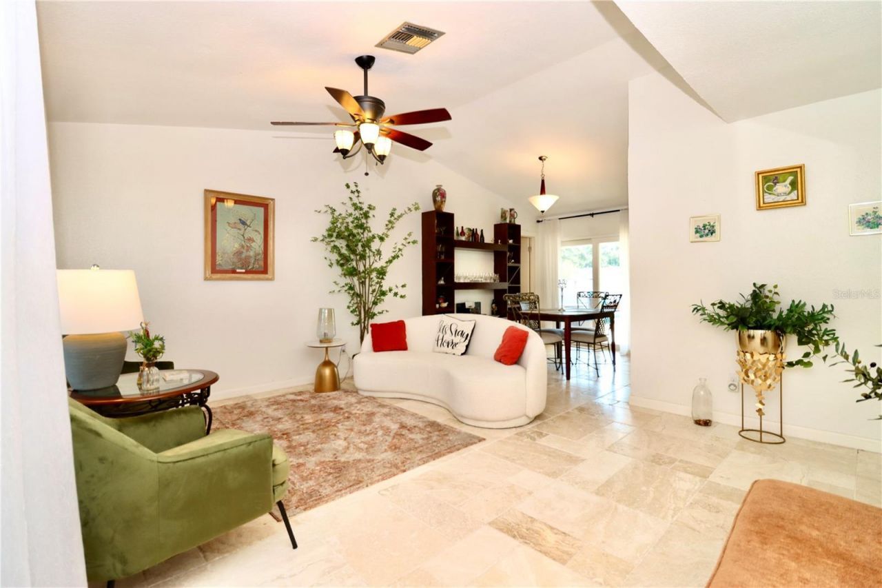 9200 Walsingham Road, Largo, FL 33773 Photo