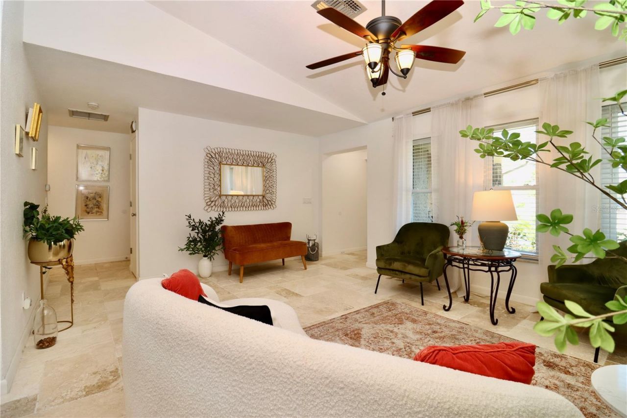 9200 Walsingham Road, Largo, FL 33773 Photo