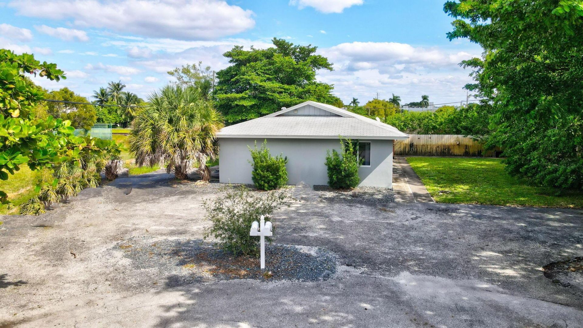 2227 NE 3rd Avenue, Unit 1 & 2, Delray Beach, FL 33444 Photo