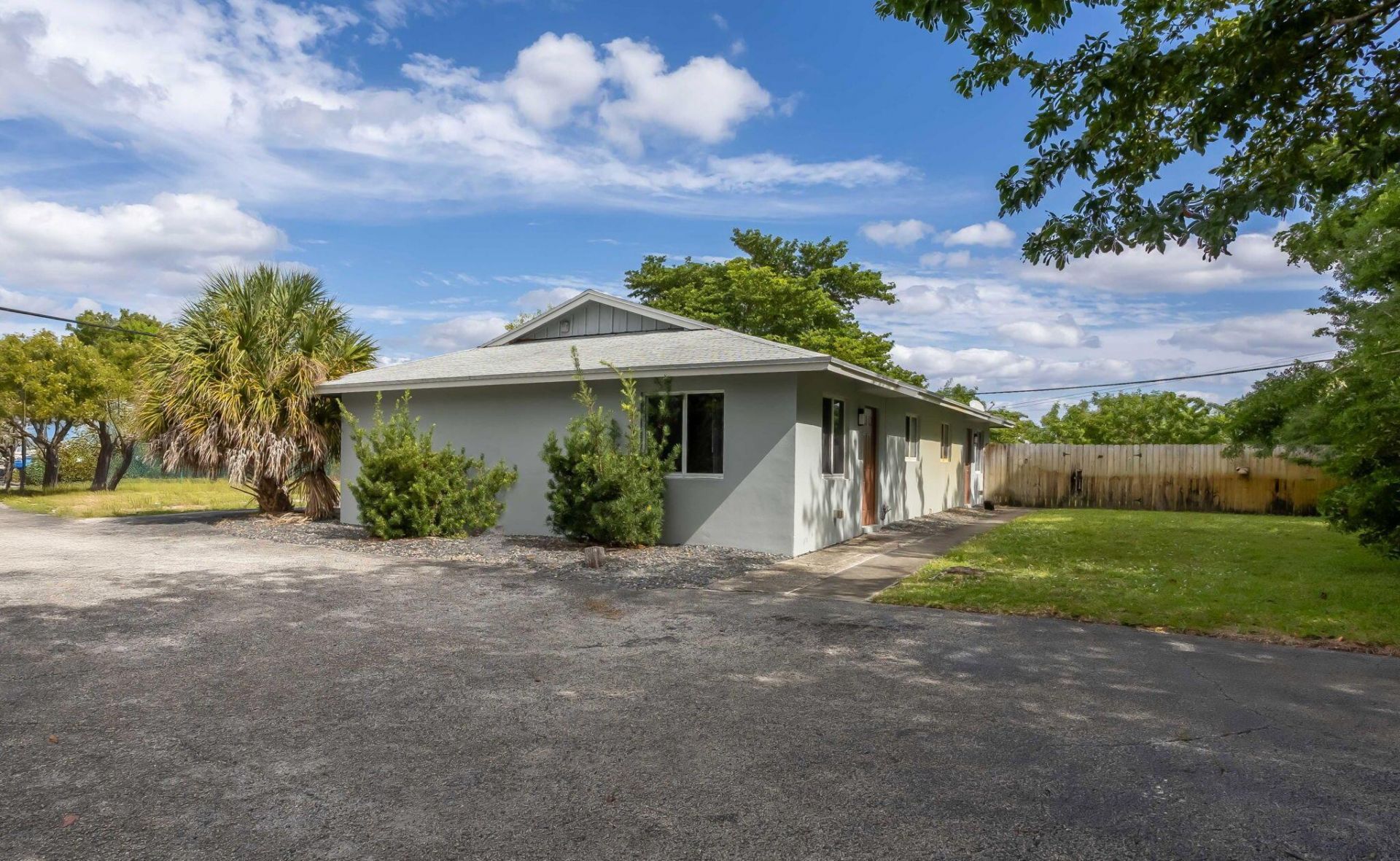 2227 NE 3rd Avenue, Unit 1 & 2, Delray Beach, FL 33444 Photo