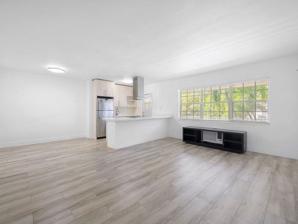 6565 Santona Street, Unit B16, Coral Gables, FL 33146